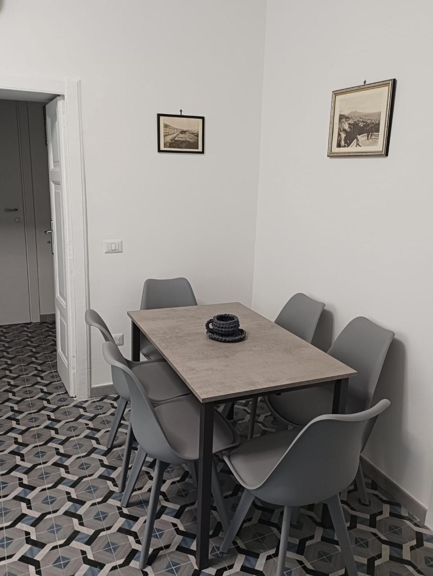 Domus Archivii Holiday home Naples